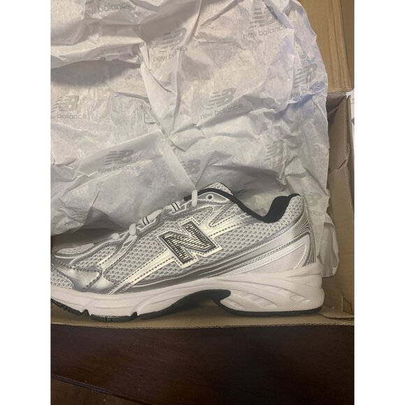 NIB New Balance 740 Gray Silver Unisex Sneaker Size 6 Boys / 7.5 W - Picture 7 of 8